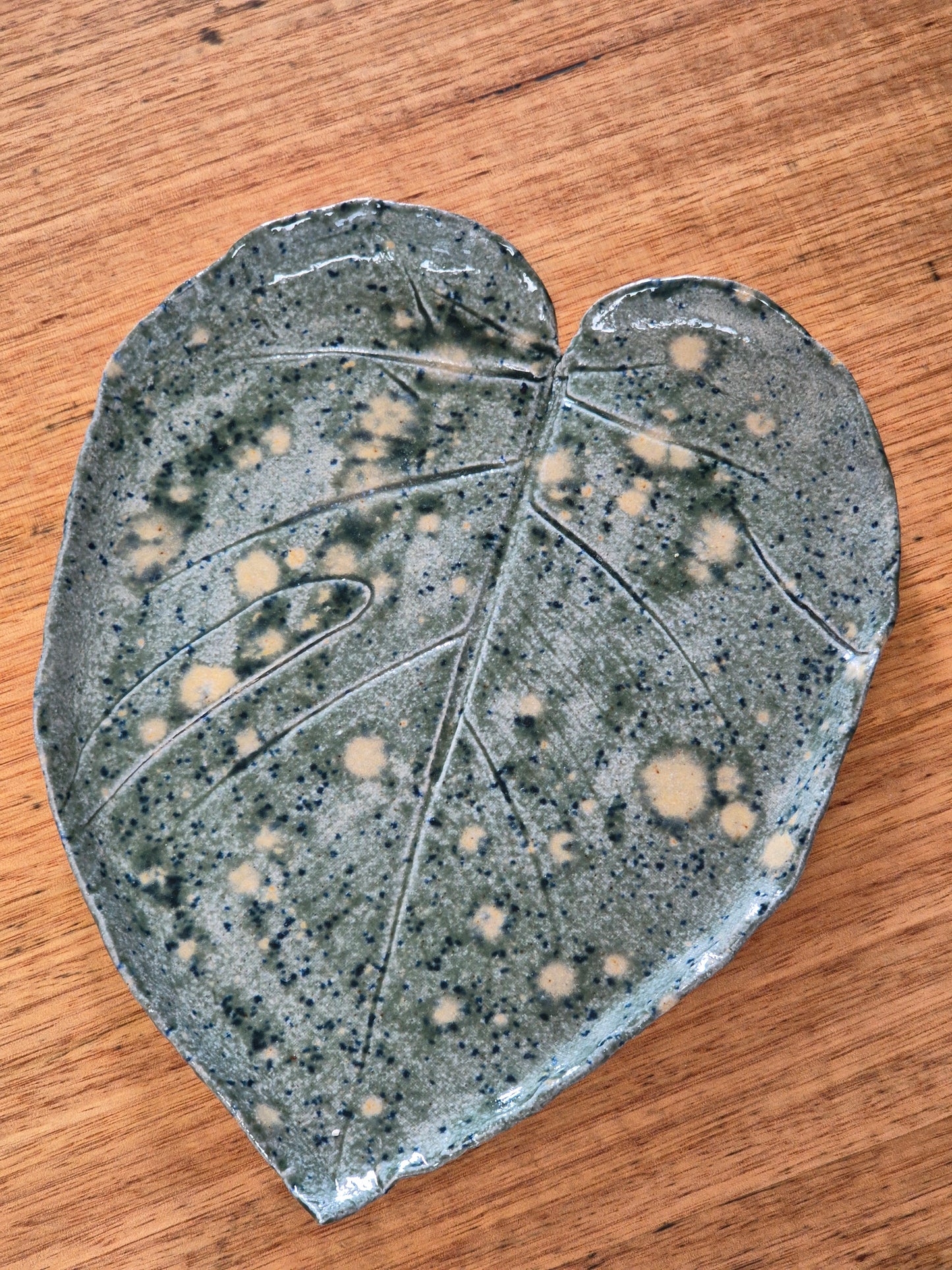 Ceramic Leaf Dish