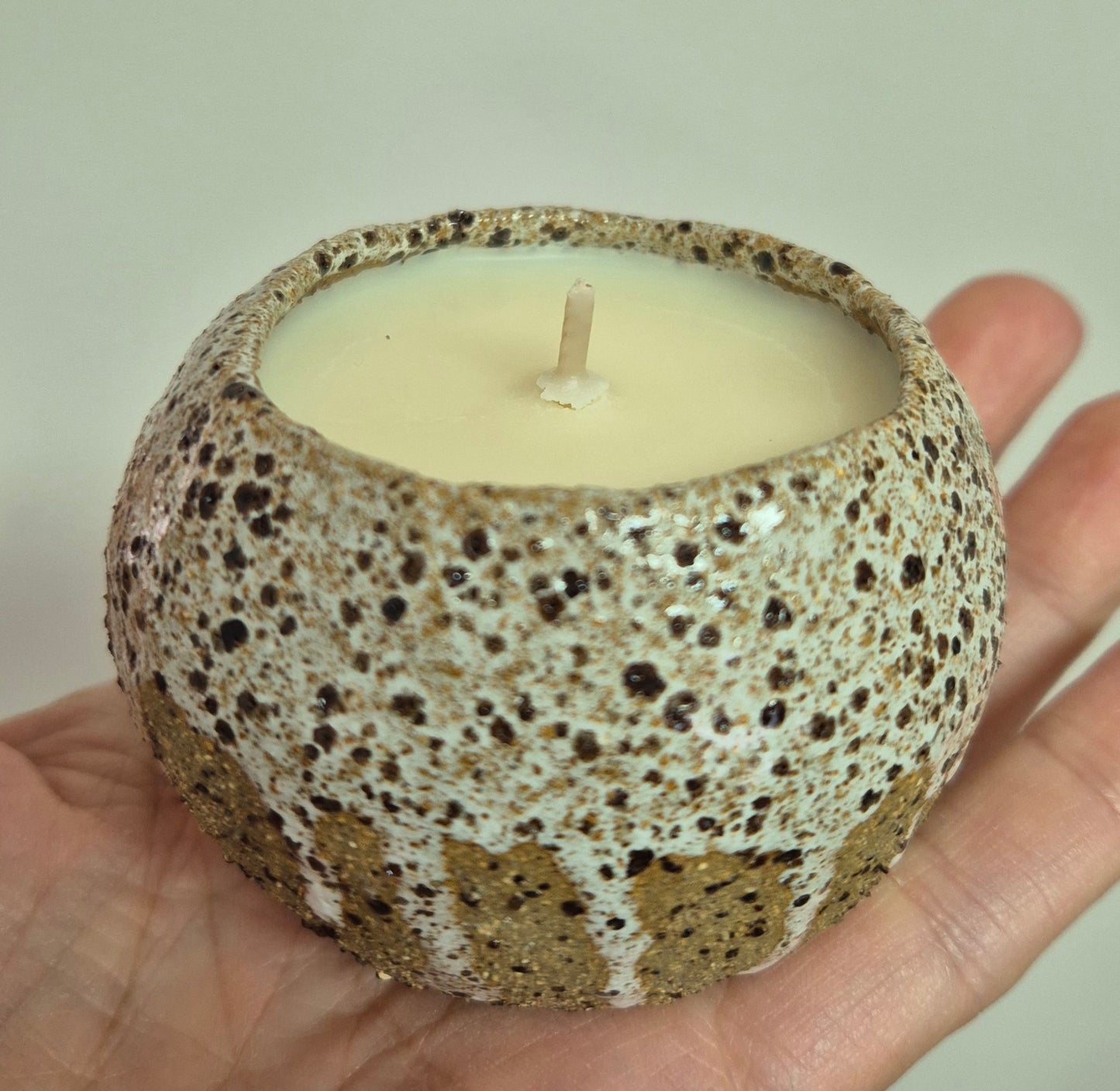 Natural Ceramic Candle (mini)